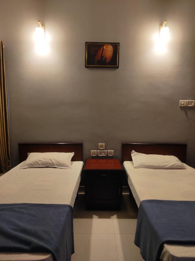 Orkuz Residency Apartment Kochi Exterior photo